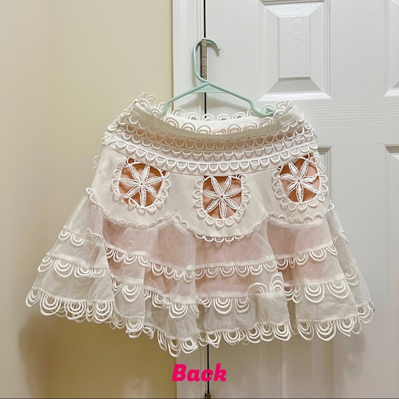 White embroidered lace ruffle flare mini skirt - Picture 10 of 10